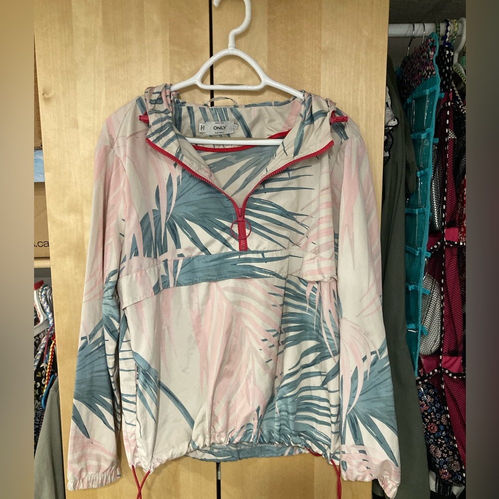 ONLY patterned light jacket. Ladies large